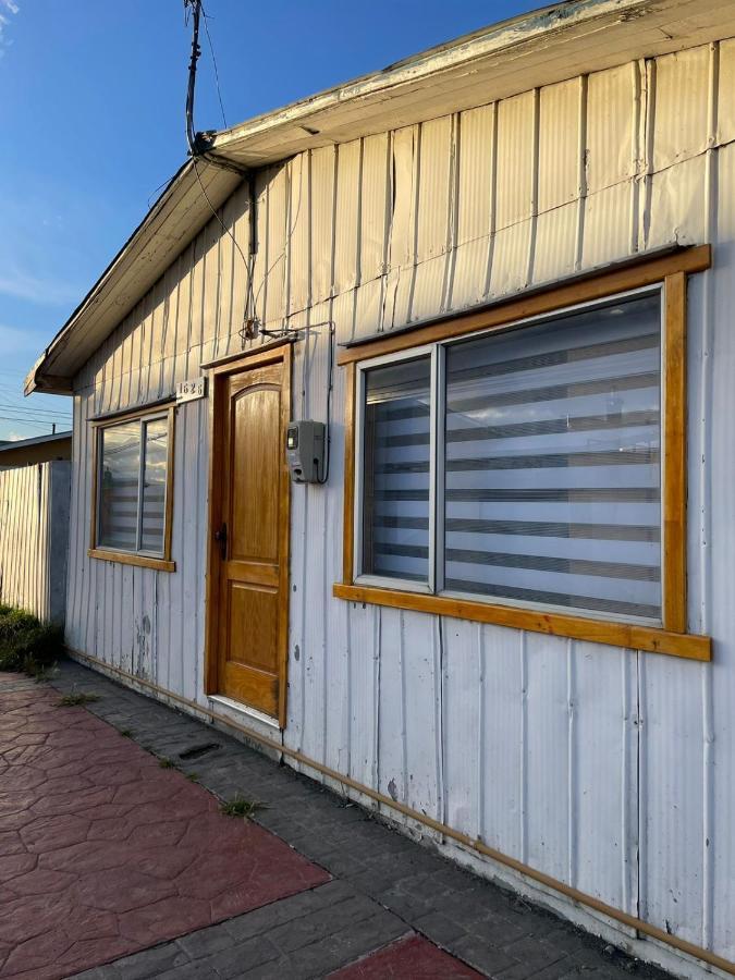Casa En Puerto Natalesヴィラ エクステリア 写真